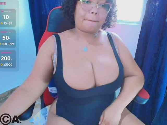 Italy-boobs webcam