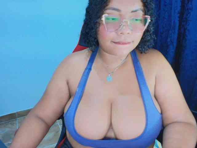 Italy-boobs webcam