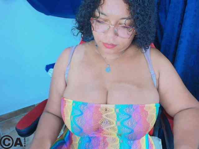 Italy-boobs webcam