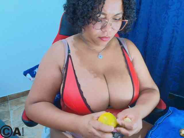 Italy-boobs