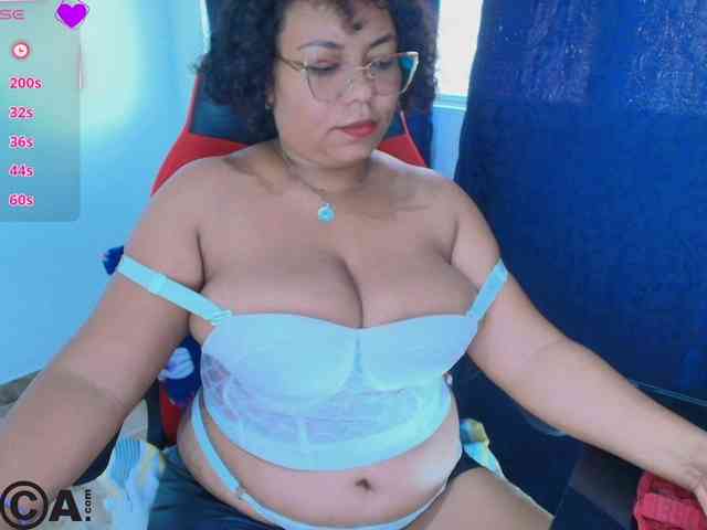 Italy-boobs webcam