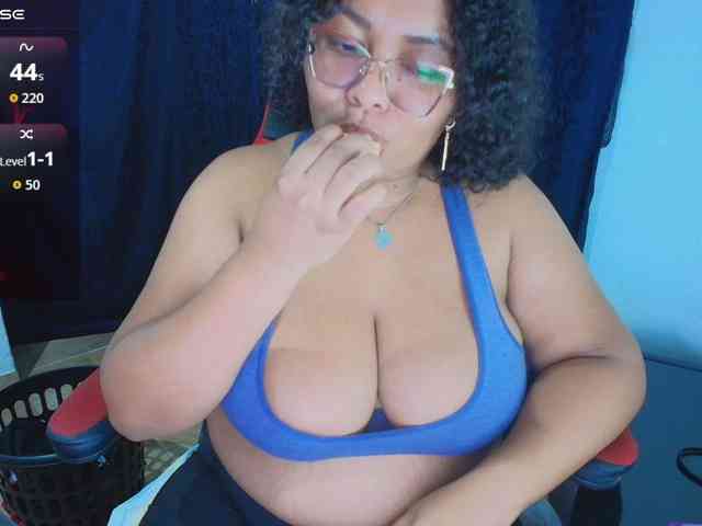 Italy-boobs webcam