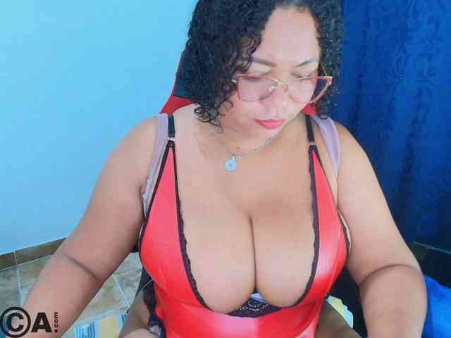 Italy-boobs Italy-boobs