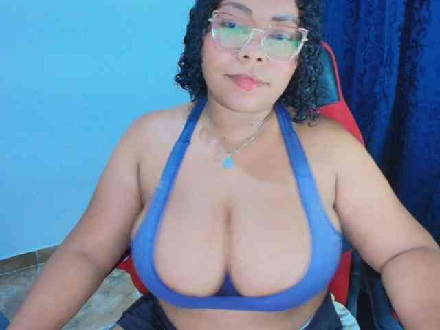 Italy-boobs webcam