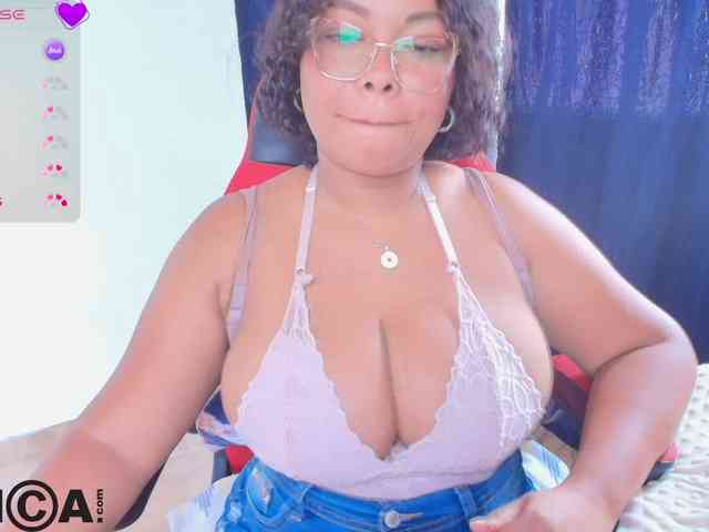 Italy-boobs webcam