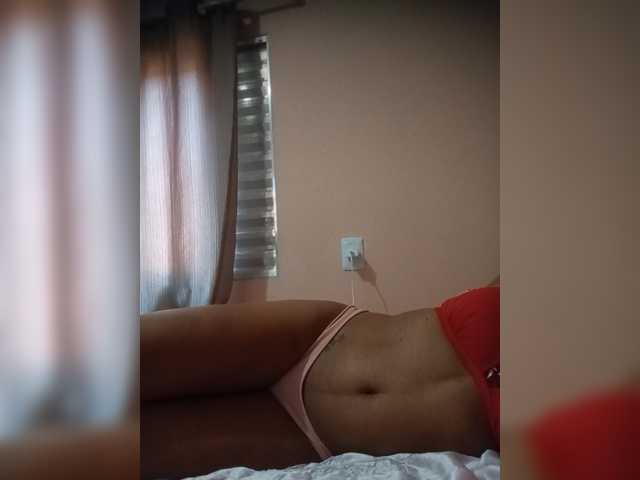 Estrelalua32 live webcam show