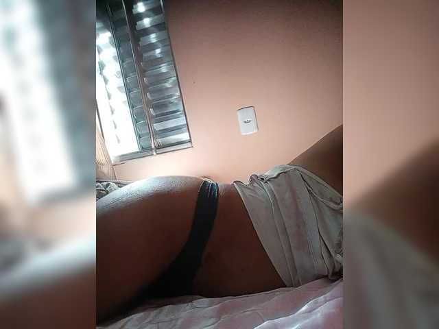 Estrelalua32 live webcam show