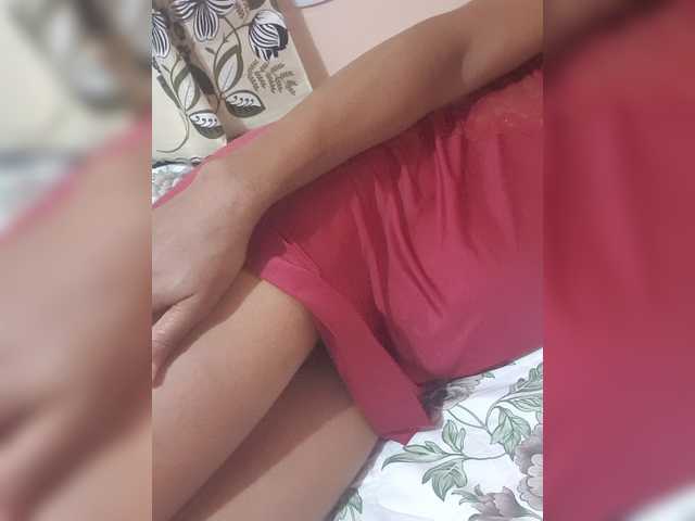 Estrelalua32's BongaCams show and profile