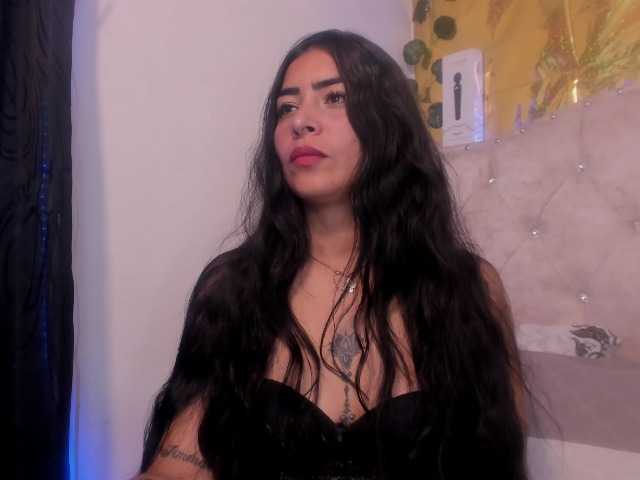 criistallconnorr live cam on BongaCams