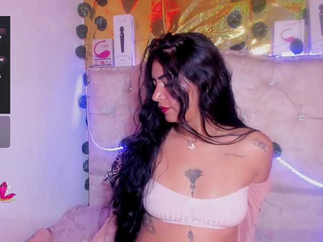 criistallconnorr live cam on BongaCams