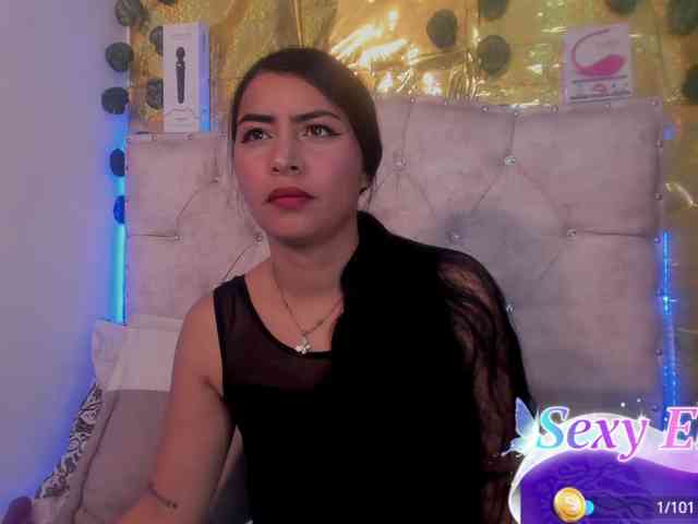 Modelo: criistallconnorr