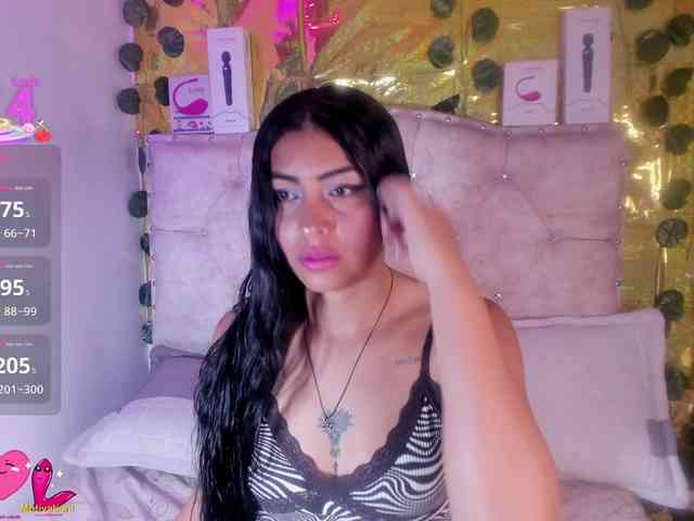criistallconnorr webcam