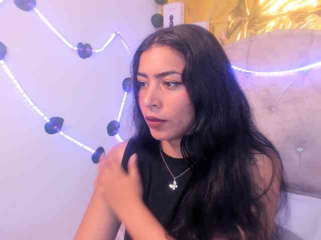 criistallconnorr webcam