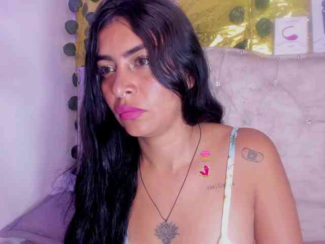 criistallconnorr webcam