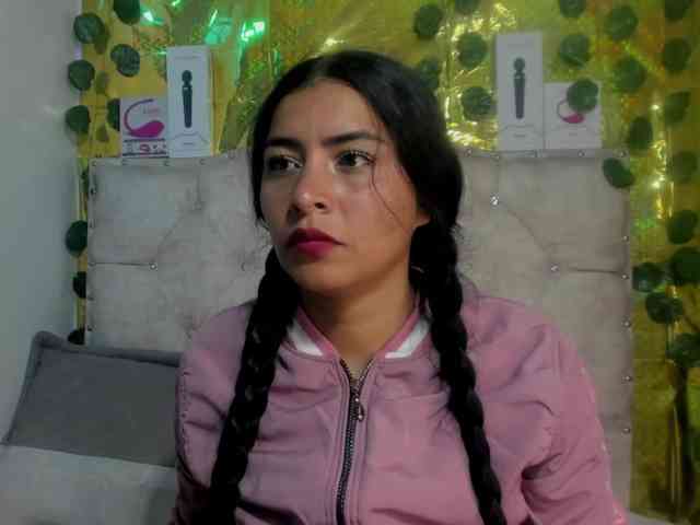 criistallconnorr webcam