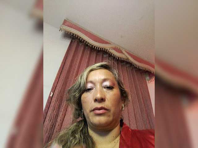 Melodyy live cam preview