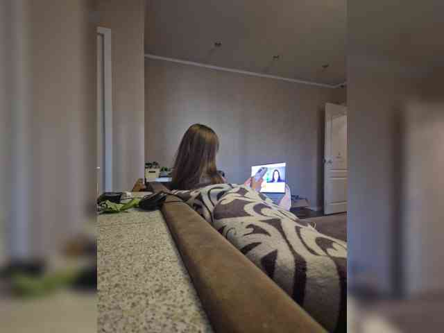 Loveisg webcam