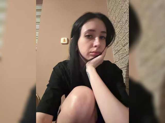 Hikikomori27