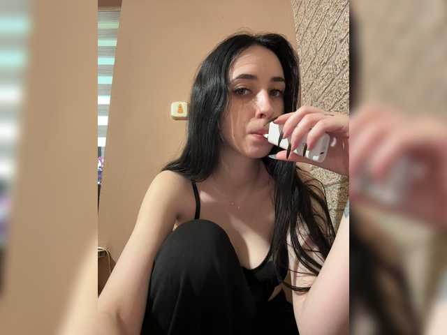 Kurama27 live cam on BongaCams