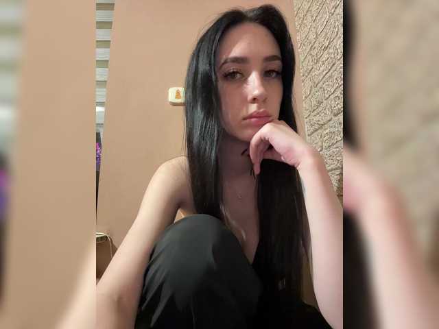 Kurama27 live cam on BongaCams