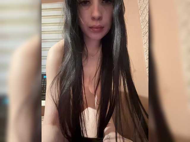 Hikikomori27 live webcam show