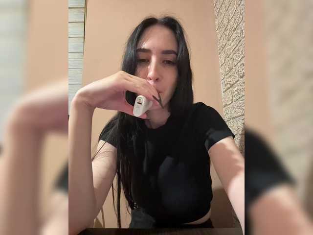 Kurama27 live cam on BongaCams