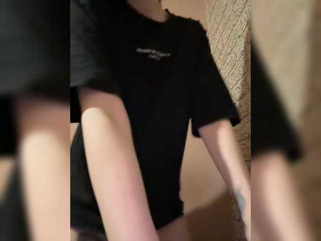 Hikikomori27