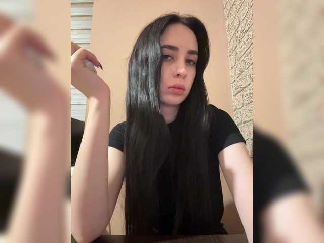 Hikikomori27 live webcam show