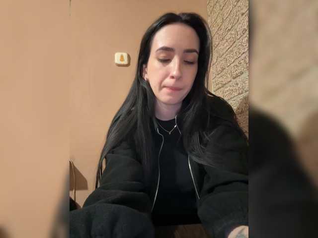 Kurama27's BongaCams show and profile