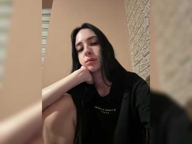 Hikikomori27 live cam preview
