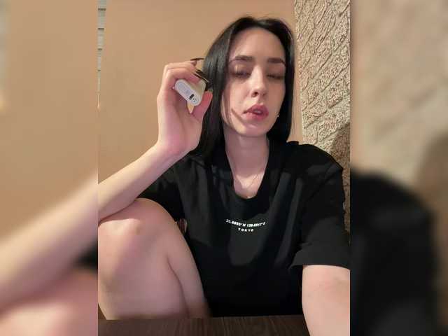 Kurama27's BongaCams show and profile