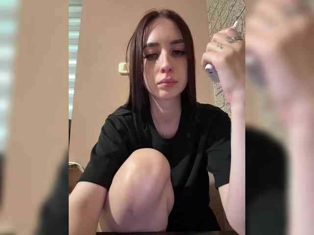 Hikikomori27 webcam