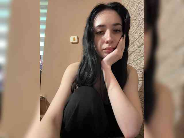 Hikikomori27 webcam