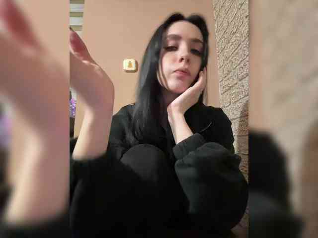 Hikikomori27 webcam