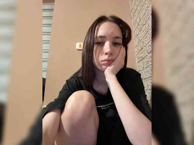 Hikikomori27 webcam