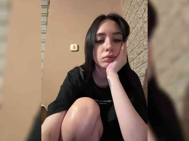 Hikikomori27 webcam