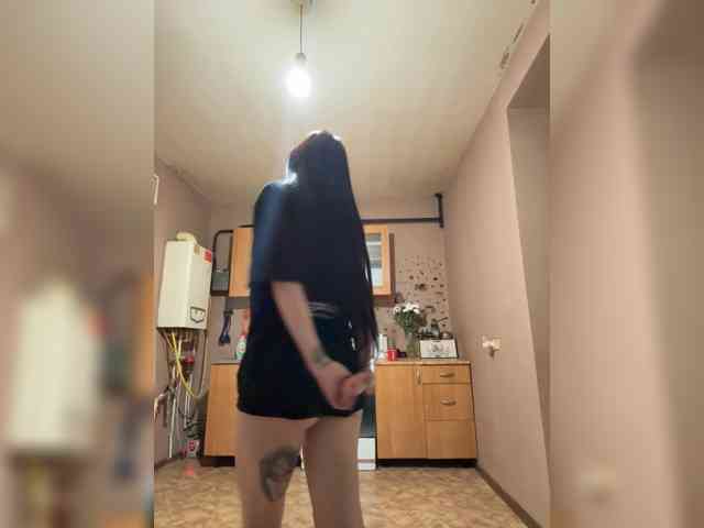 Modèle: Hikikomori27