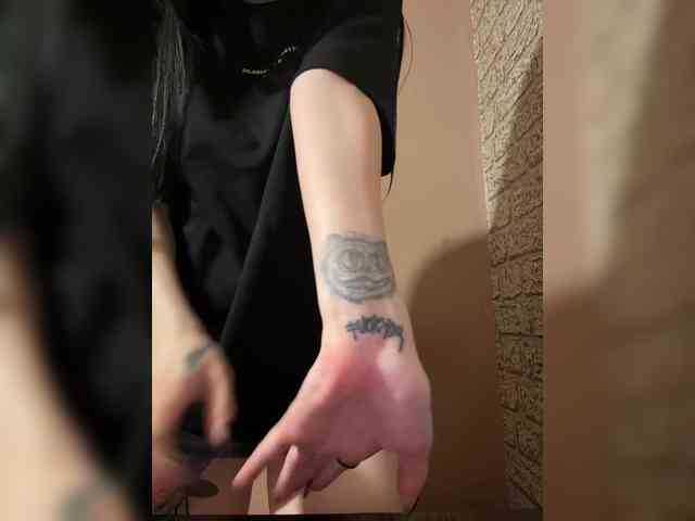 Hikikomori27 webcam