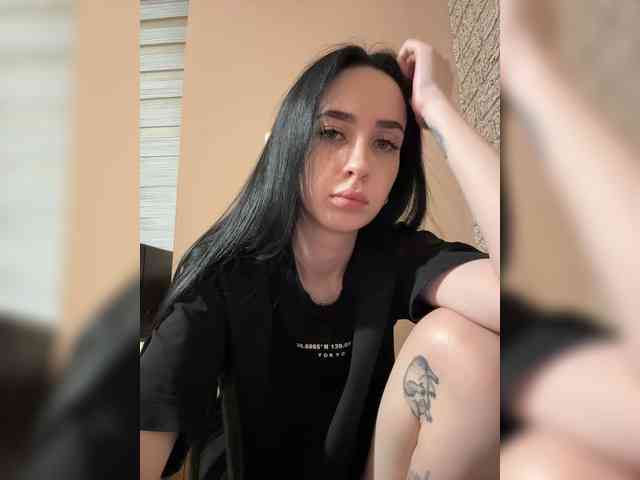 Hikikomori27 webcam