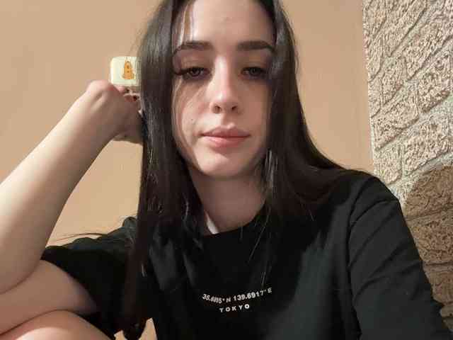 Hikikomori27 webcam