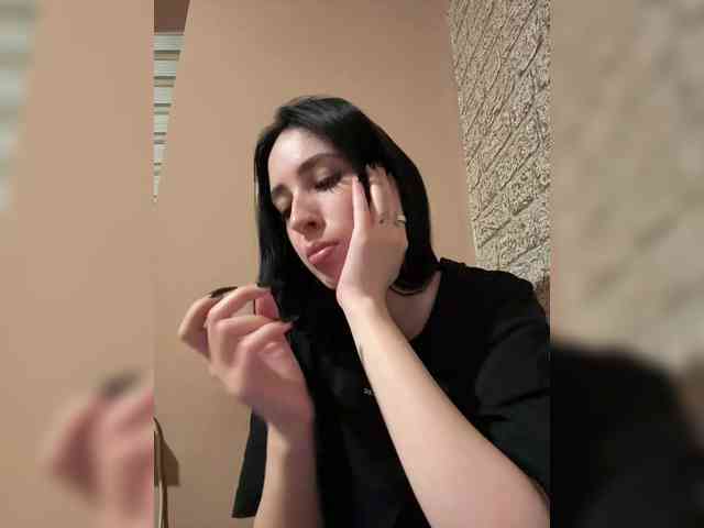 Hikikomori27 webcam