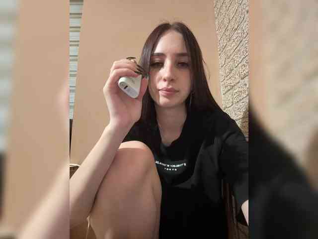 Hikikomori27 webcam