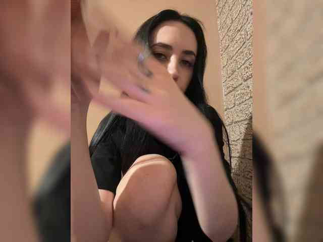 Hikikomori27 webcam