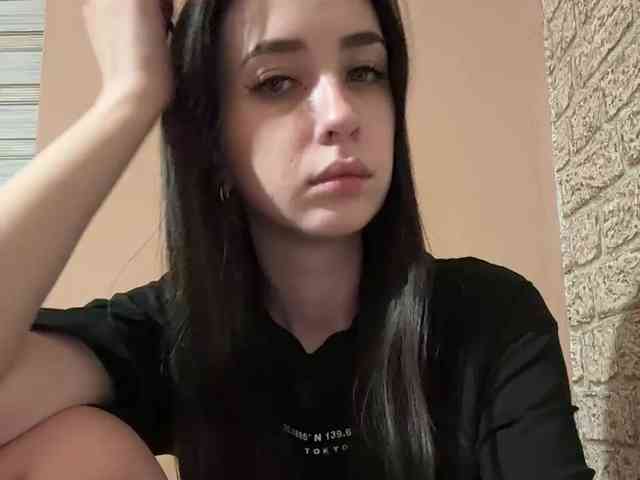 Hikikomori27 webcam