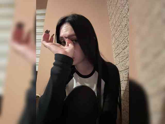 Hikikomori27 webcam