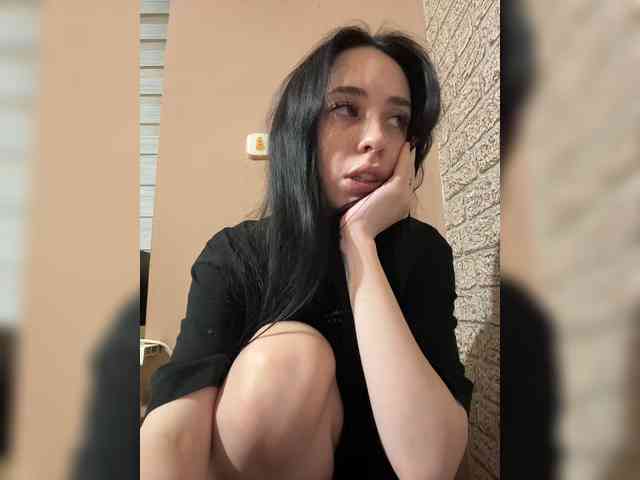 Hikikomori27 webcam