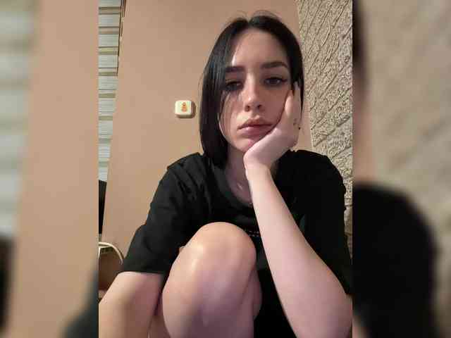 Hikikomori27 webcam