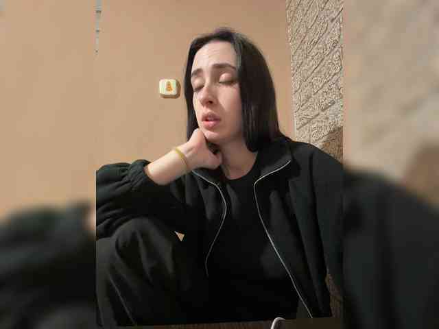 Modèle: Hikikomori27