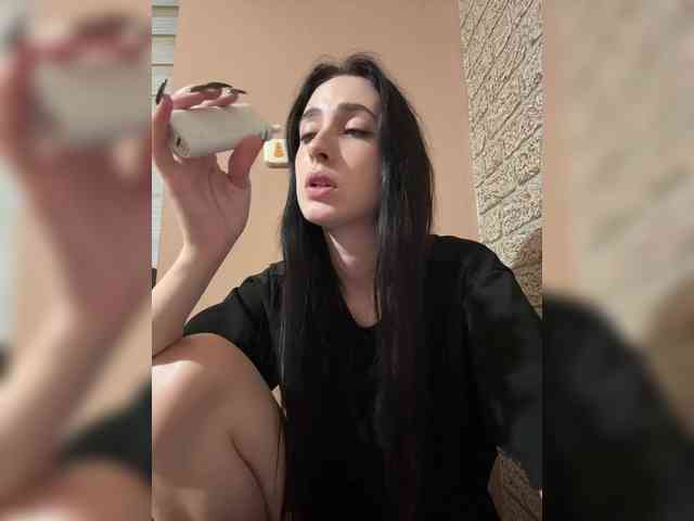 Hikikomori27 webcam