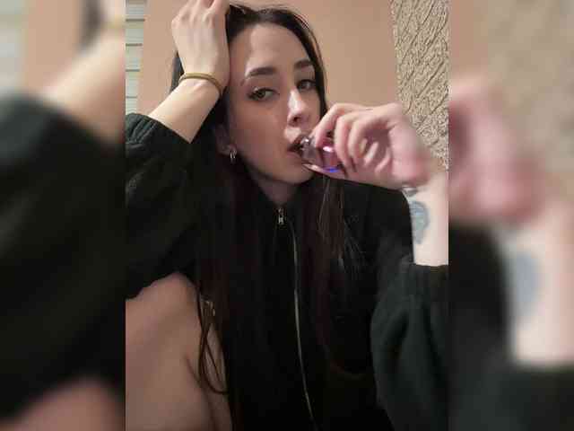 Hikikomori27 webcam